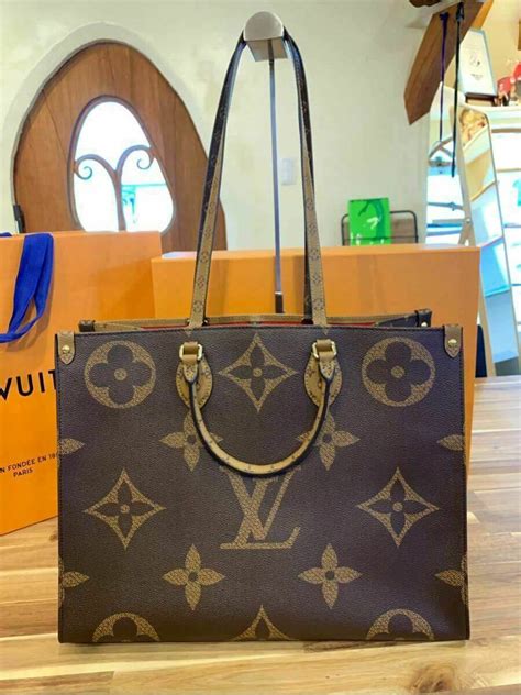 2019 giant logo monogram lv|monogram giant canvas bag.